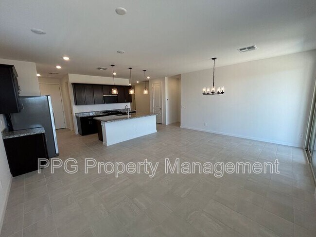 Foto del edificio - 17449 W Eva St