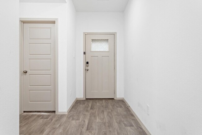 Foto del edificio - 6715 Riplee St