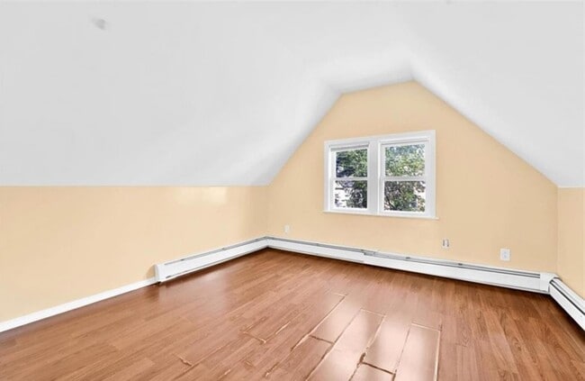 BEDROOM - 128 S 11th Ave