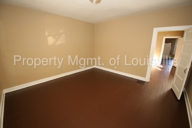 Building Photo - 2115 Dumesnil St