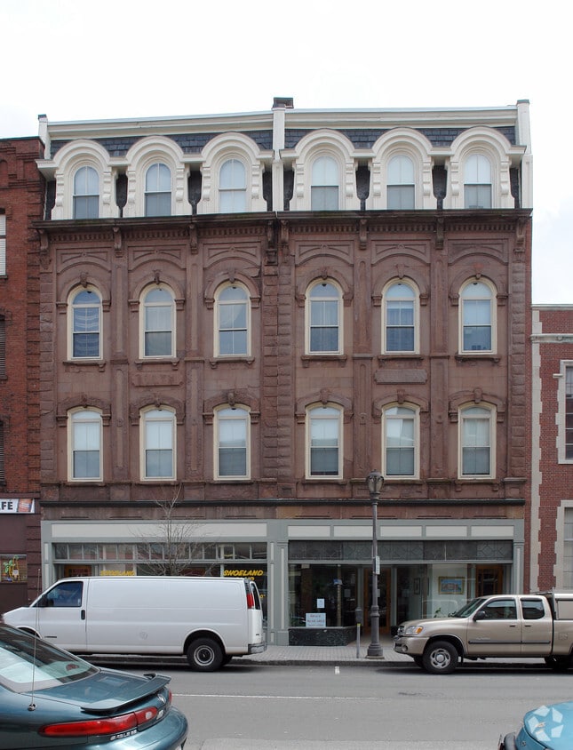 Building Photo - Holyoke High Realty Corp