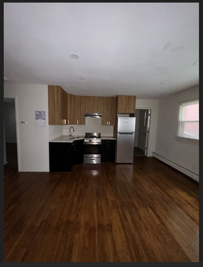 143 Highland Ave 2 - 145 Highland Ave