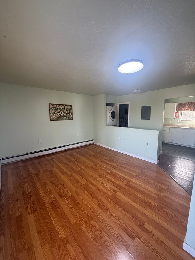 Foto del edificio - 2126 Rickert St