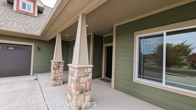 Building Photo - 3 br, 2 bath House - 3013 N Cormac Loop