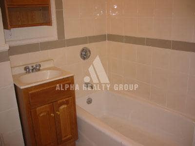 Building Photo - 109 St Stephen St