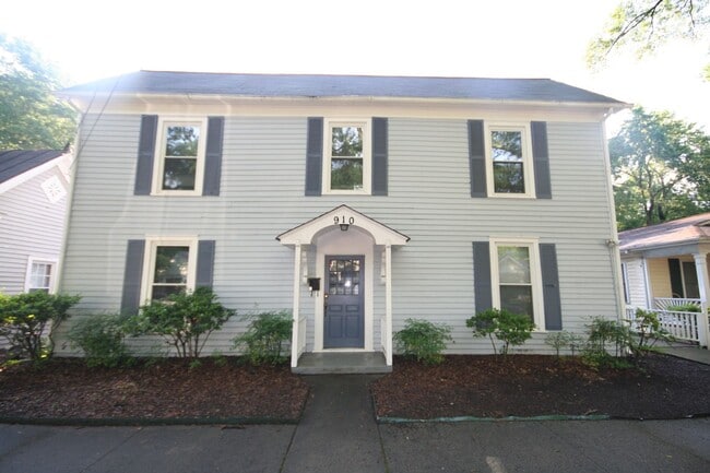 Historic home two blocks from Duke East — with a private fenced yard that's all yours. - Historic home two blocks from Duke East — with a private fenced yard that's all yours.