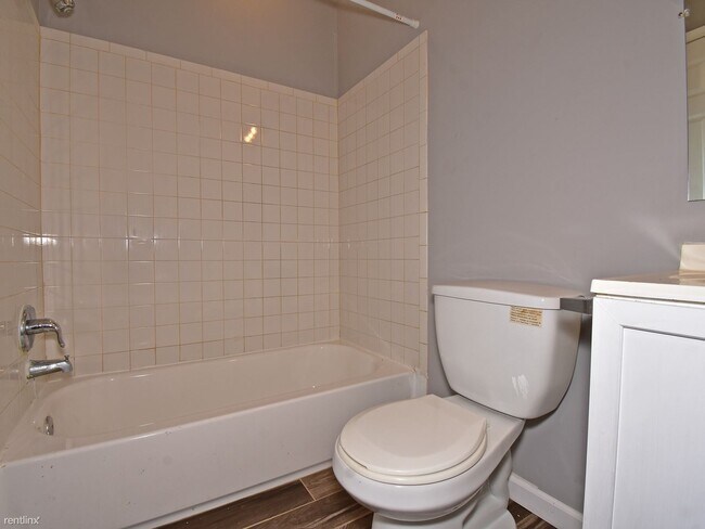 Building Photo - 3 br, 1 bath House - 1601 E Lafayette Ave