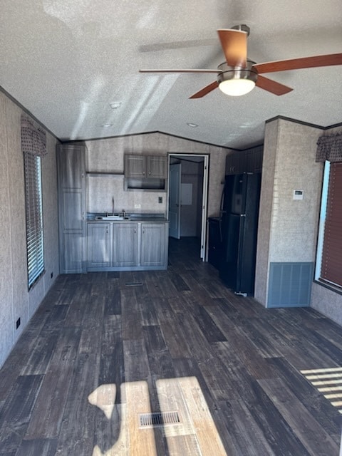 Kitchen/Dining Area - 10810 Hufsmith Rd