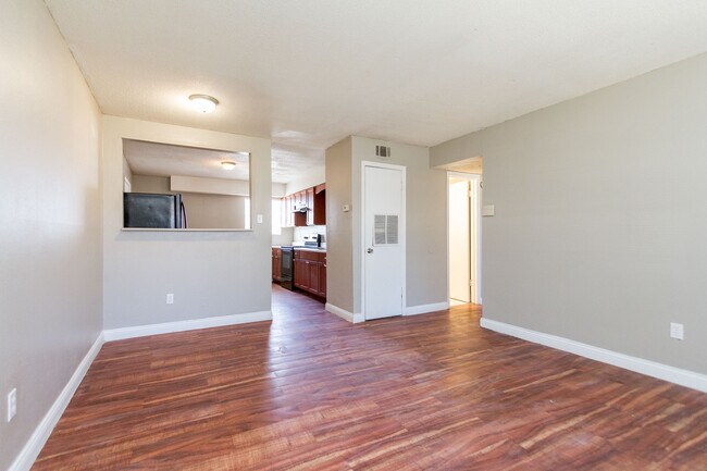 Building Photo - 1607 Winway Dr