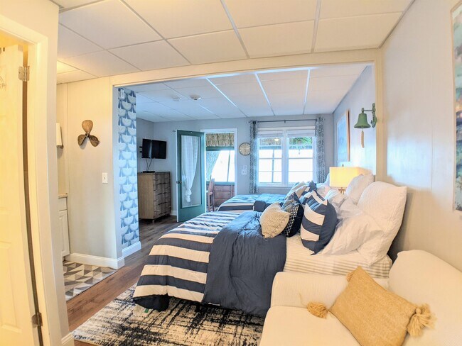 Foto del edificio - 885 Laconia Rd