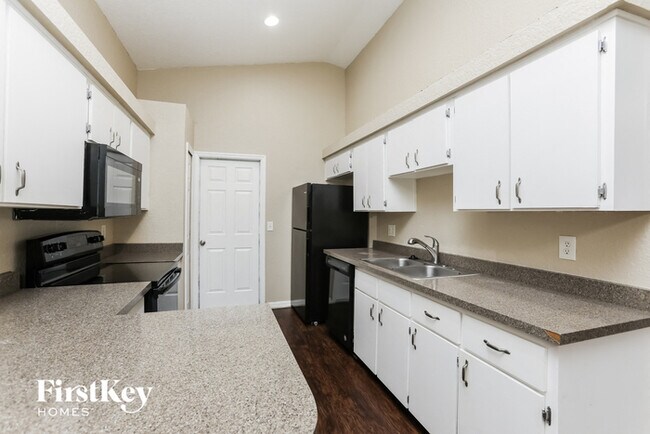 Foto del edificio - 232 E 17th St
