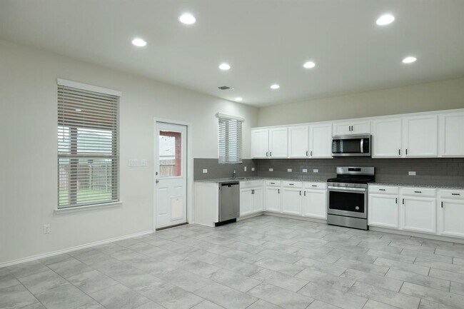 Building Photo - 1409 Cliffbrake Wy