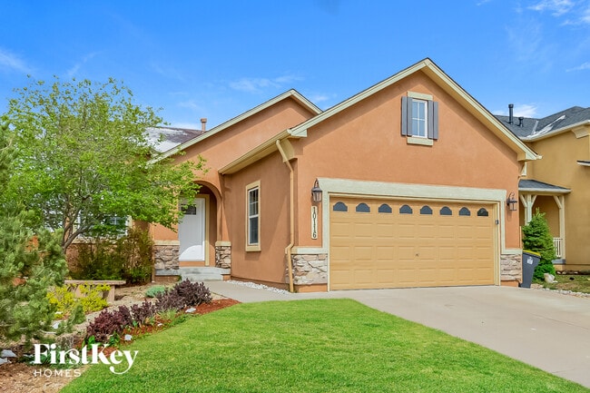 Building Photo - 10116 Kings Canyon Dr
