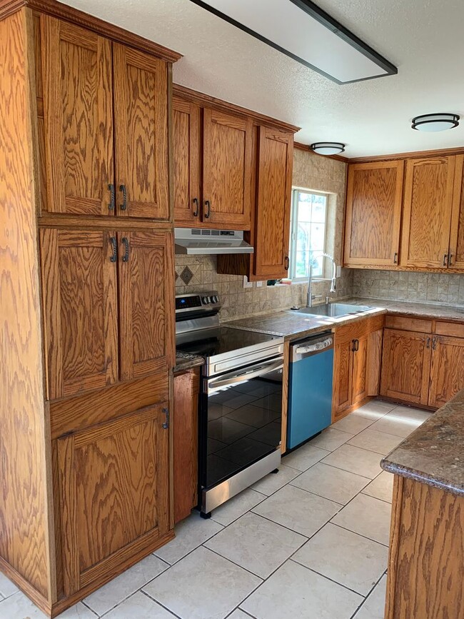 Foto del edificio - Country Home!