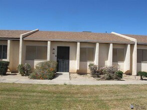 Building Photo - 2776 S Ave 2 1/2 E