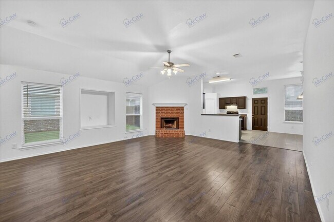 Building Photo - 342 Leisure Ln
