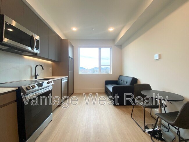 Photo du bâtiment - 720-720 K. L. O. Rd