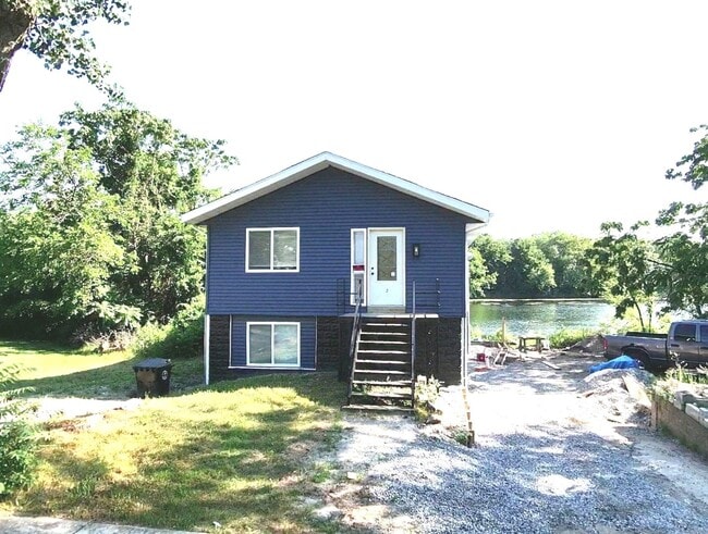 Building Photo - 5801 Juniper Ave
