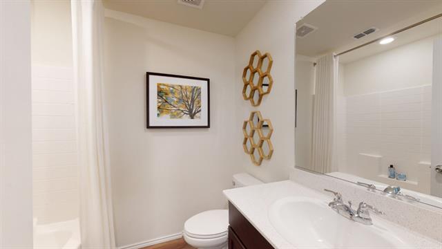 Foto del edificio - 904 Wildflower St