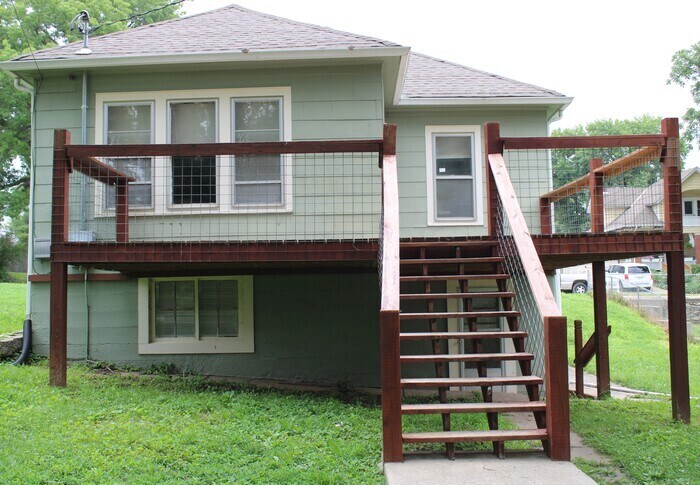 Building Photo - 1229 Spruce St