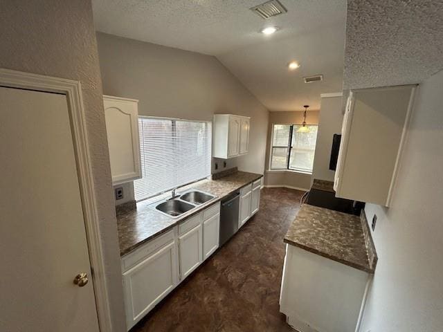 Building Photo - 1200 Wyndham Dr