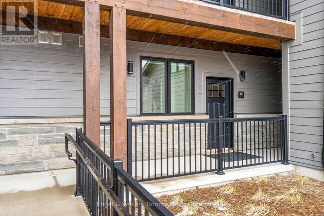 Photo du bâtiment - 12 Beausoleil Ln