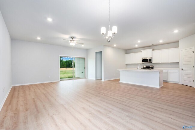 Building Photo - 14441 Mountain Strm Dr