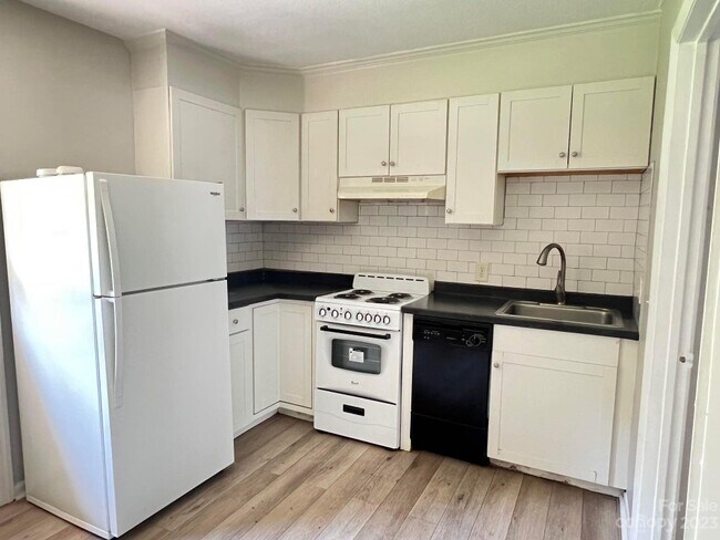 Building Photo - 616 Vineyard Park Ct