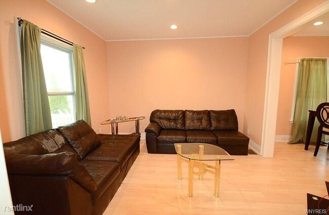 Foto del edificio - 3 br, 2 bath House - 1222 West Ave