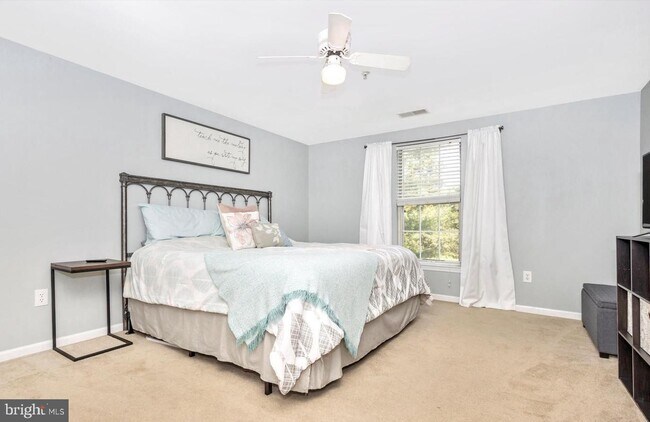 Foto del edificio - 13105 Briarcliff Terrace