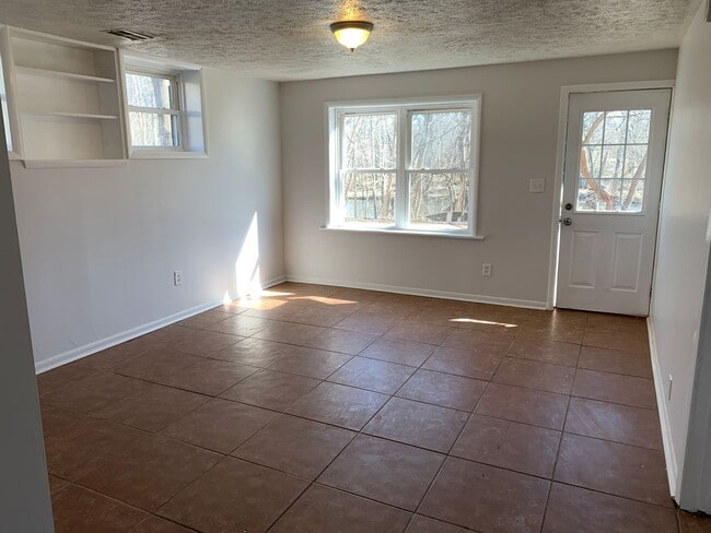 Photo - 2819 Clinton Rd Apartment