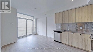 Building Photo - 10 De Boers Dr