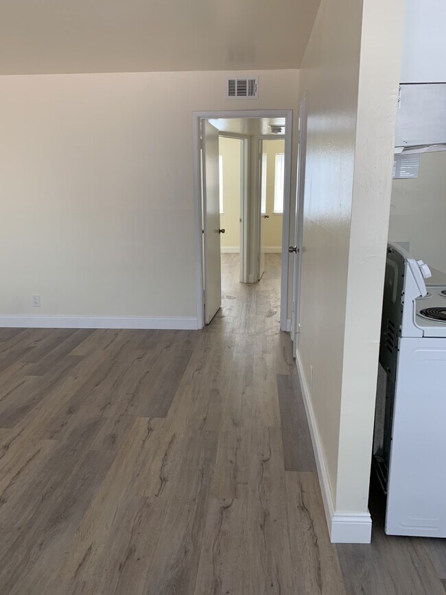 Foto del edificio - 743 Golden Oak Ct