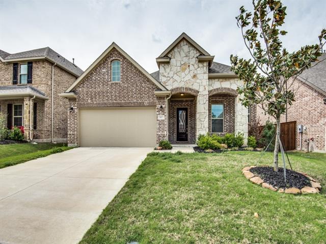 Building Photo - 812 Llano Falls Dr