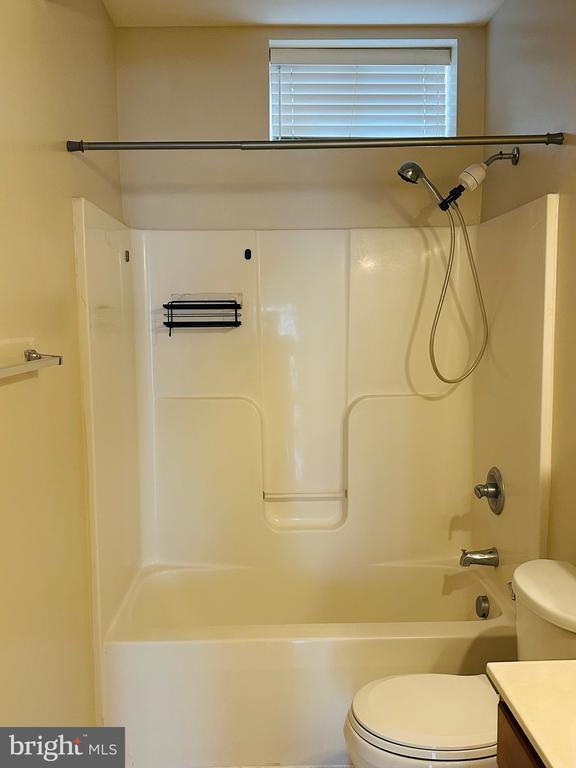 Building Photo - 46658 Breannes Ln