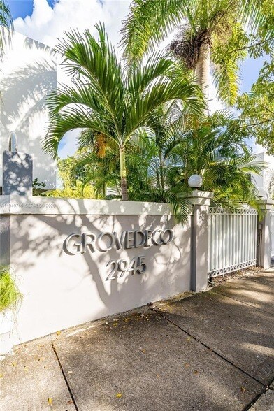 Foto del edificio - 2945 Bridgeport Ave