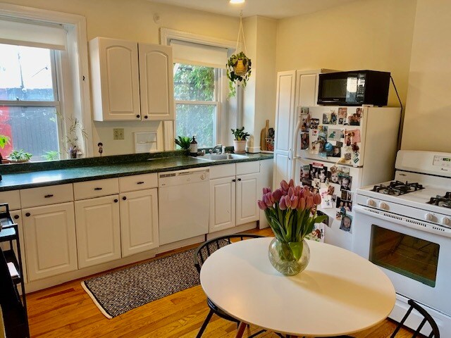 Foto del edificio - 93 Endicott St
