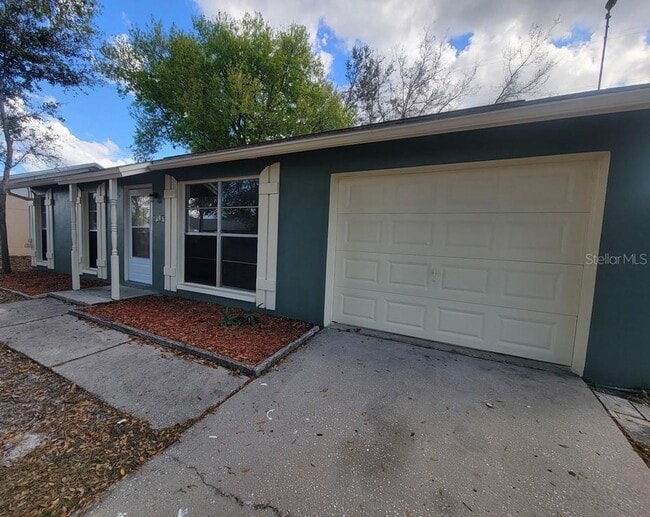 Foto del edificio - 6922 Westend Ave