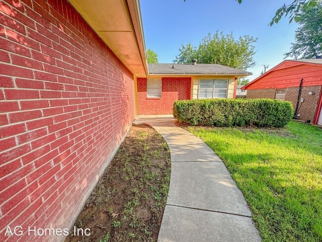 Building Photo - 3 br, 1.5 bath House - 8609 SW 76th