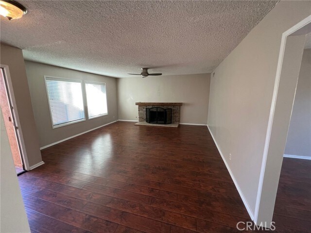 Foto del edificio - 3650 Wisteria St