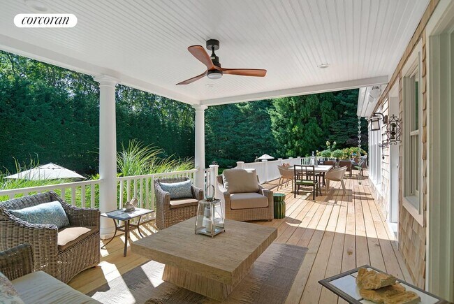 Foto del edificio - 385 Hands Creek Rd