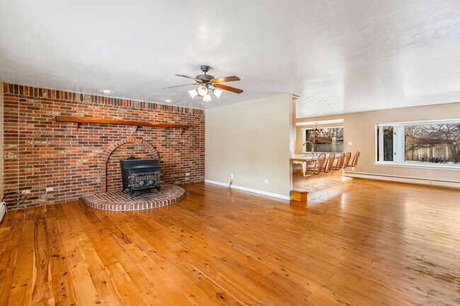 Building Photo - 4195 S 900 E