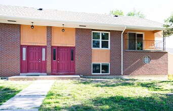 Building Photo - 1517 Mount View Ln