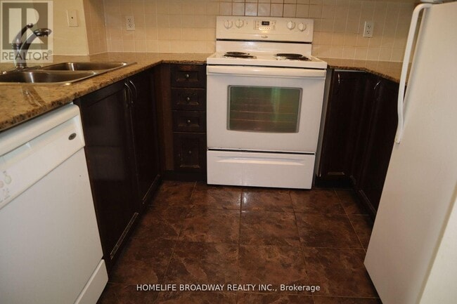 Building Photo - 75 S Town Centre Blvd