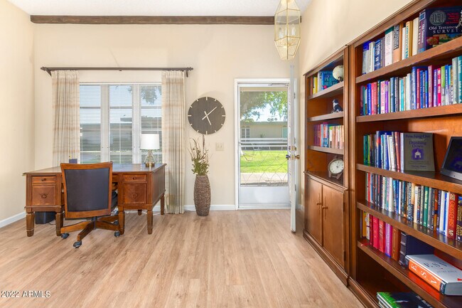 Foto del edificio - 13227 N 99th Dr