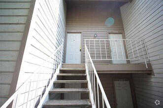 Building Photo - 8575 Sands Point Dr