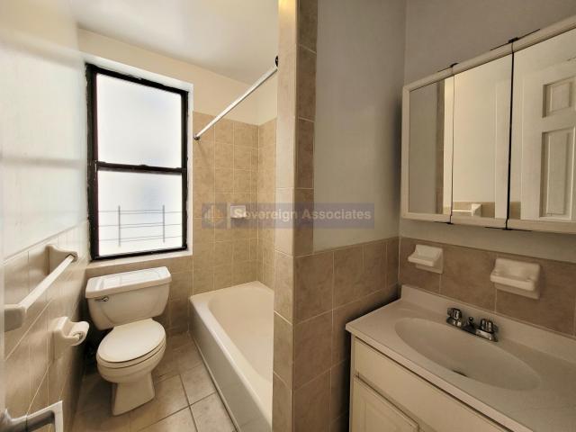 Foto del edificio - 1 bedroom in New York NY 10033