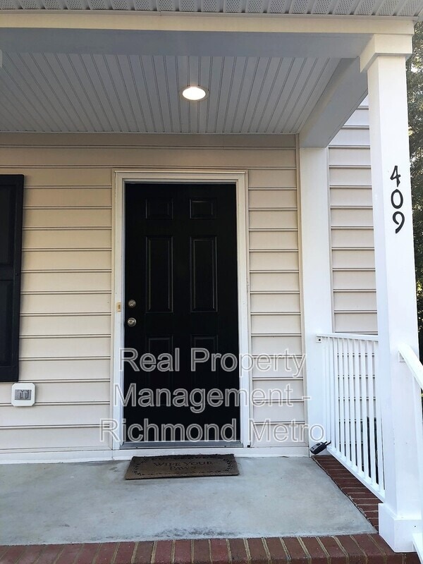 Building Photo - 409 Wilmer Ave