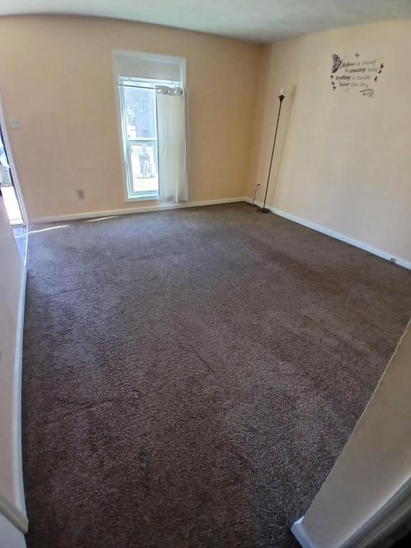 Foto del edificio - 5742 Aftonshire Dr