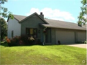Building Photo - 3053 Wedge Ct